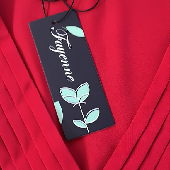 🎤🎉 Fayenne V Neck Ruffle Short Sleeve Blouse Sz L - Picture 8 of 12